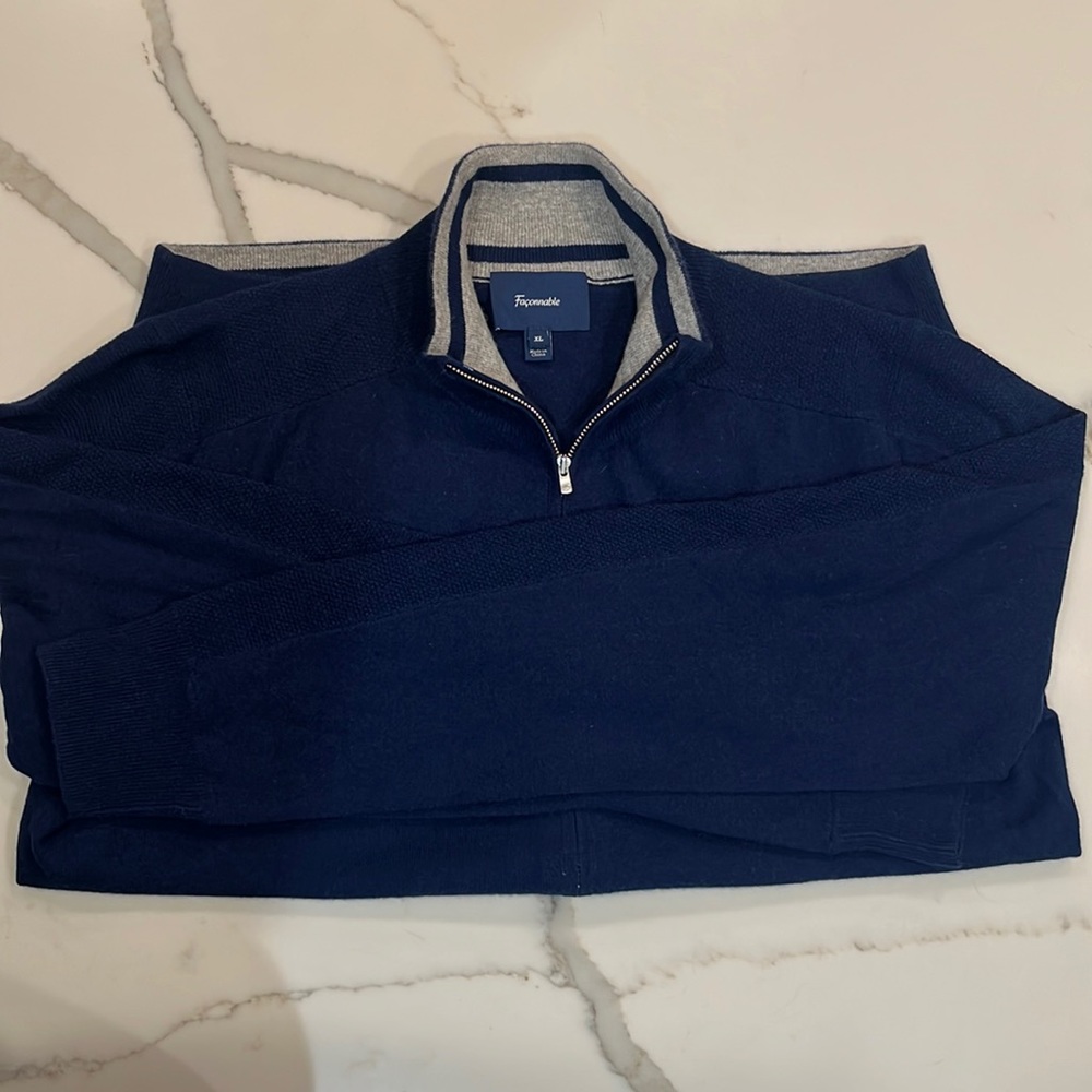 Faconable 100% Cashmere zip up sweater navy blue.